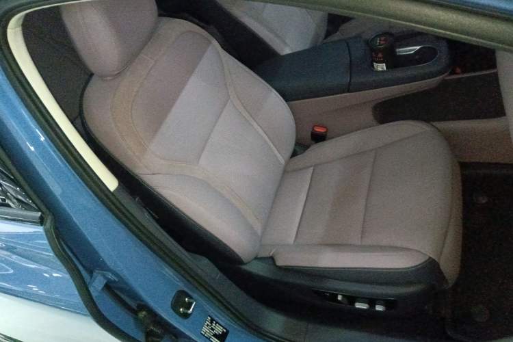 Used Hongqi Tiangong 05 2025 750 Smart Selection Right Front Seat
