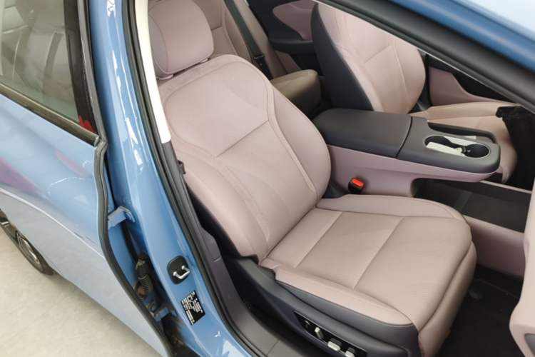 Used Hongqi Tiangong 05 2025 750 Smart Selection Right Front Seat