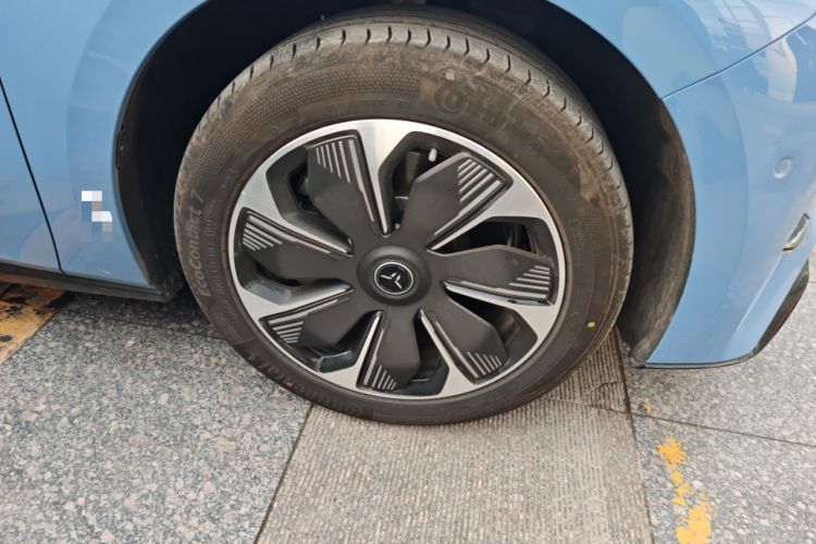 Used Hongqi Tiangong 05 2025 750 Smart Selection Right Front Wheel Hub