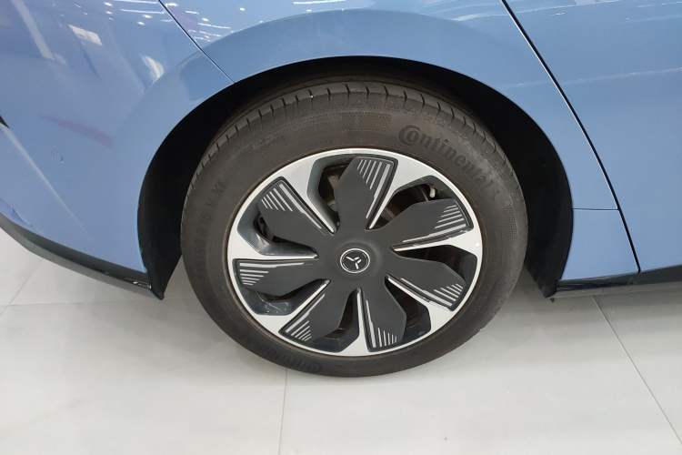 Used Hongqi Tiangong 05 2025 750 Smart Selection Right Rear Wheel Hub