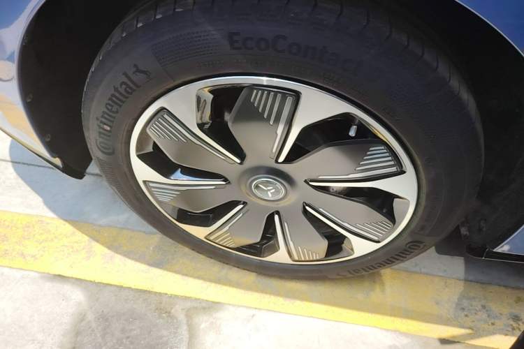 Used Hongqi Tiangong 05 2025 750 Smart Selection Right Rear Wheel Hub