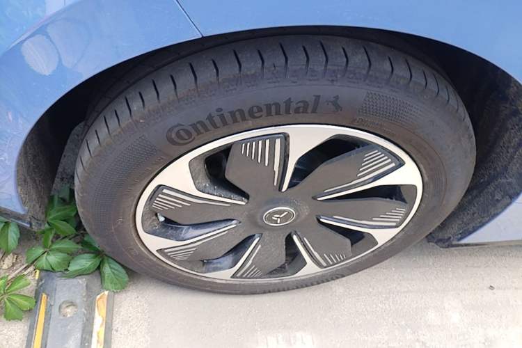 Used Hongqi Tiangong 05 2025 750 Smart Selection Right Rear Wheel Hub