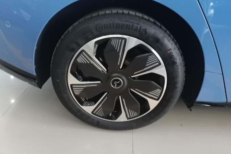 Used Hongqi Tiangong 05 2025 750 Smart Selection Right Rear Wheel Hub