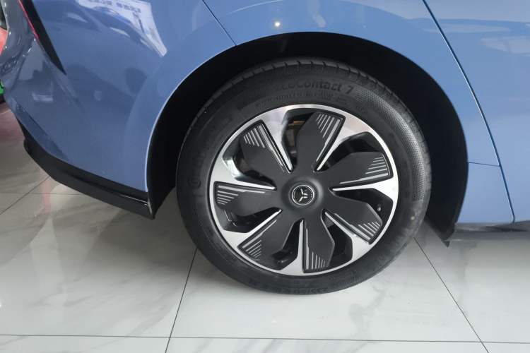 Used Hongqi Tiangong 05 2025 750 Smart Selection Right Rear Wheel Hub
