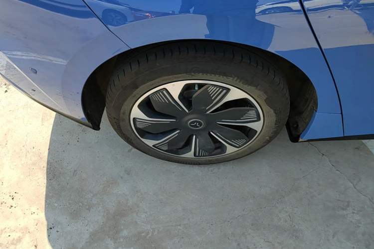 Used Hongqi Tiangong 05 2025 750 Smart Selection Right Rear Wheel Hub