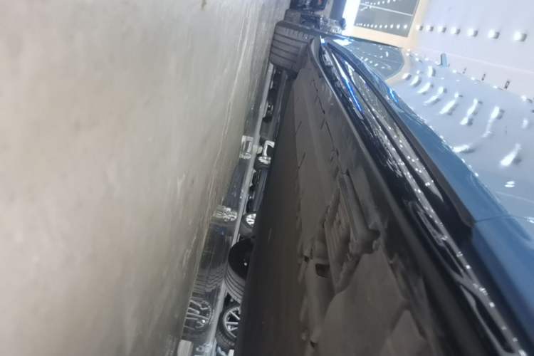 Used Hongqi Tiangong 05 2025 750 Smart Selection Right Side Sill