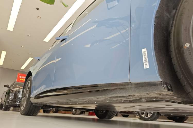 Used Hongqi Tiangong 05 2025 550 Smart Selection Right Side Sill