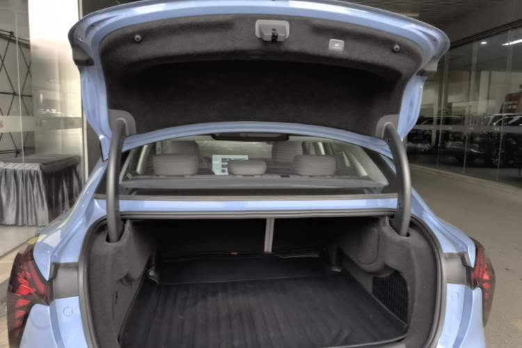 Used Hongqi Tiangong 05 2025 750 Smart Selection Trunk
