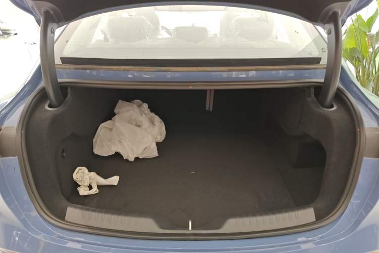Used Hongqi Tiangong 05 2025 550 Smart Selection Trunk