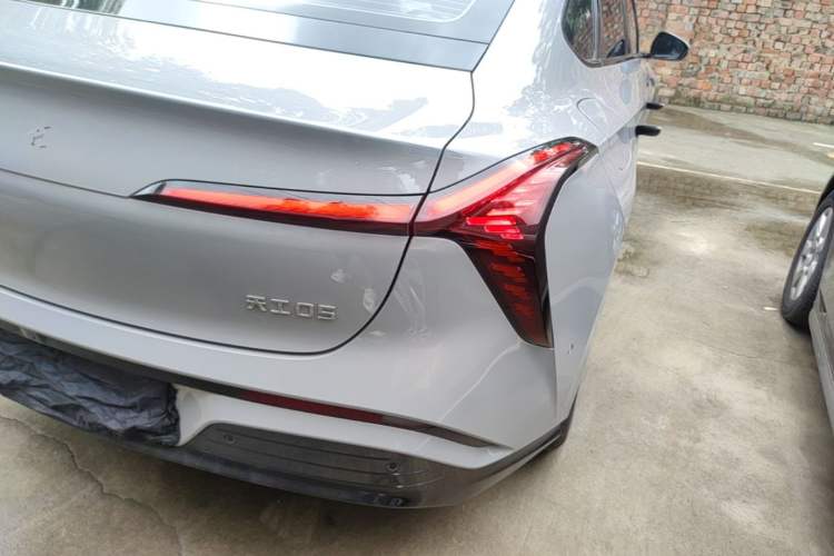 Used Hongqi Tiangong 05 2025 550 Smart Selection Right Rear Taillight