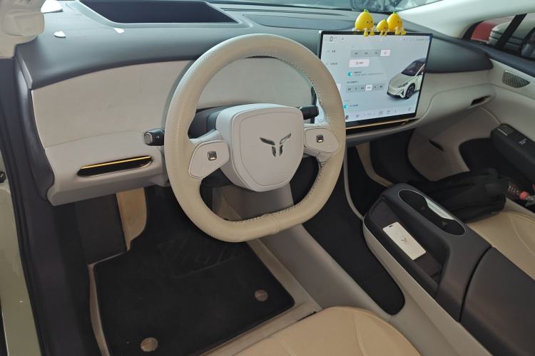 Used Hongqi Tiangong 05 2025 550 Smart Selection Center Console