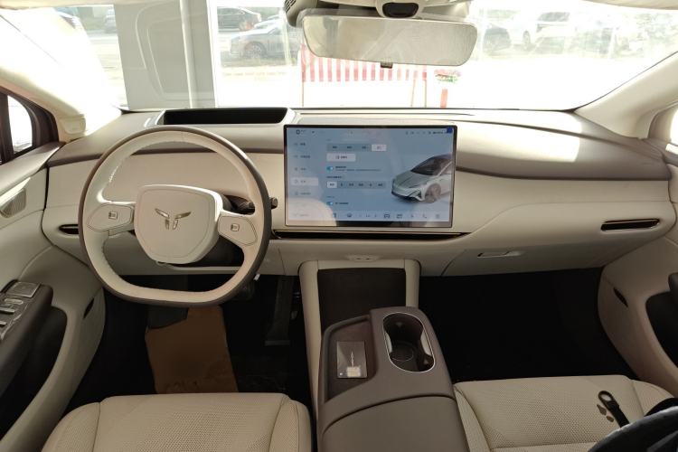Used Hongqi Tiangong 05 2025 550 Smart Selection Center Console