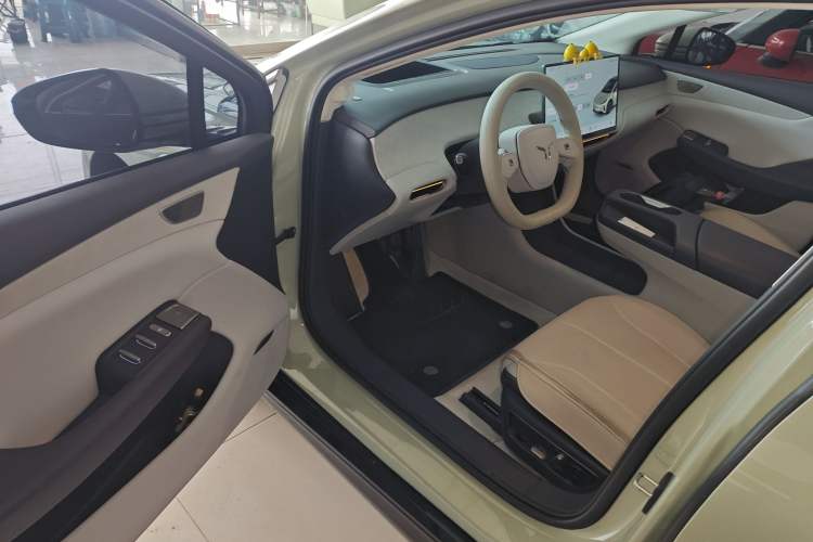 Used Hongqi Tiangong 05 2025 550 Smart Selection Driver Seat
