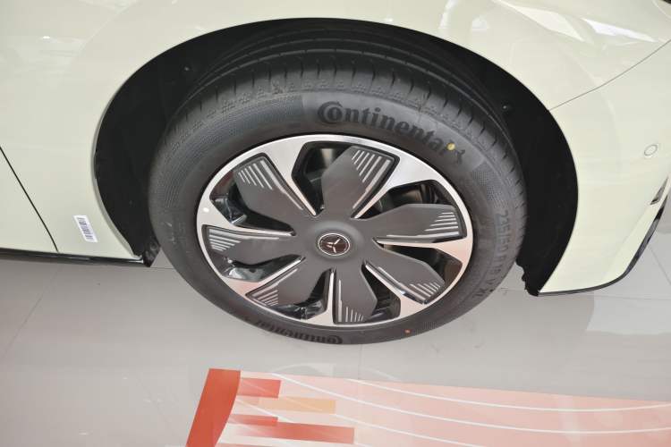 Used Hongqi Tiangong 05 2025 550 Smart Selection Exterior 3