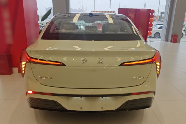 Used Hongqi Tiangong 05 2025 550 Smart Selection Exterior 4