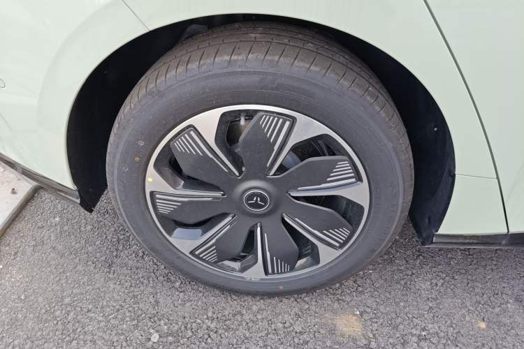 Used Hongqi Tiangong 05 2025 550 Smart Selection Exterior 8