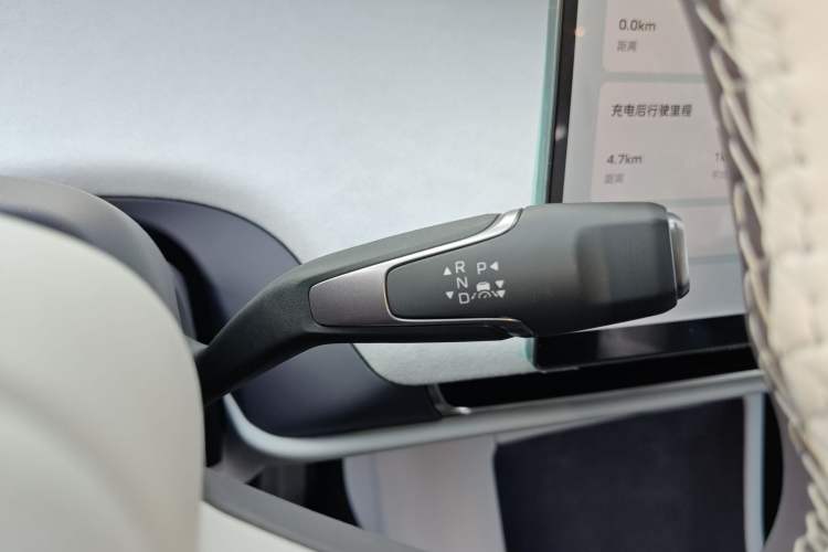 Used Hongqi Tiangong 05 2025 550 Smart Selection Gear Lever