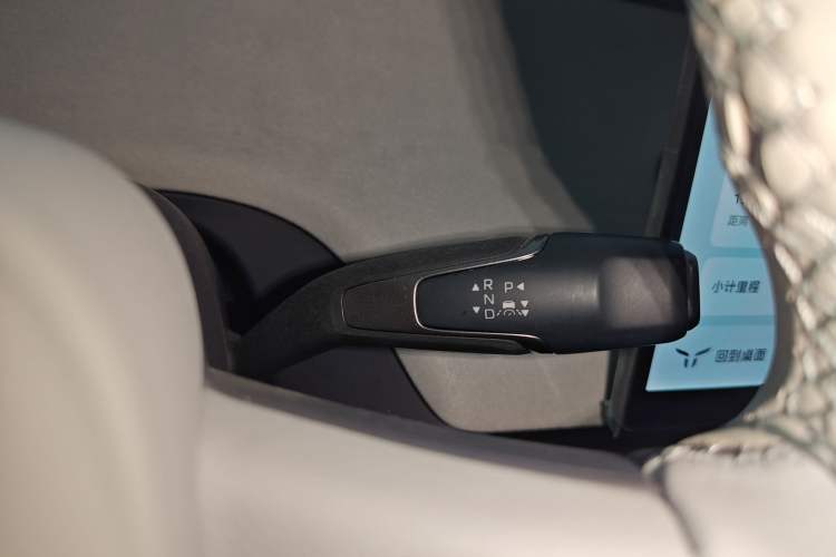 Used Hongqi Tiangong 05 2025 550 Smart Selection Gear Lever