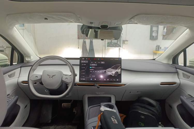 Used Hongqi Tiangong 05 2025 550 Smart Selection Interior 2