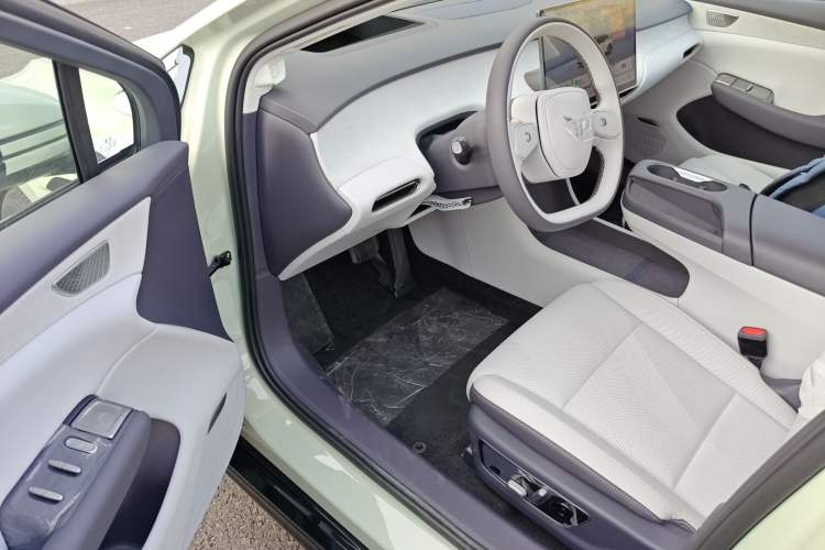 Used Hongqi Tiangong 05 2025 550 Smart Selection Interior 3