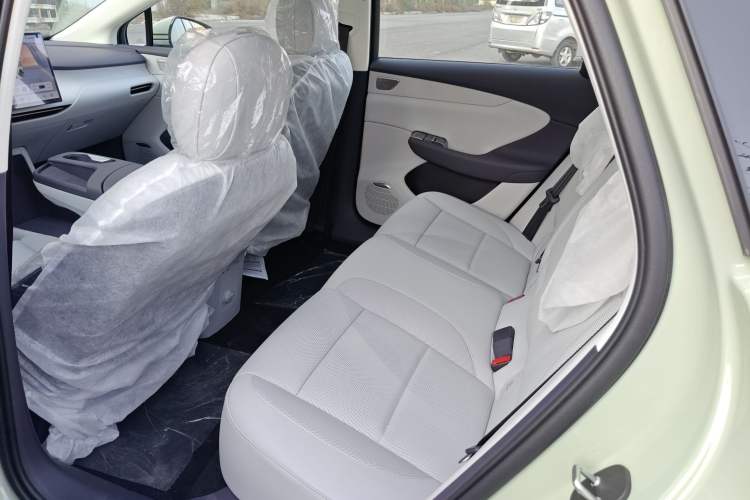 Used Hongqi Tiangong 05 2025 550 Smart Selection Interior 4