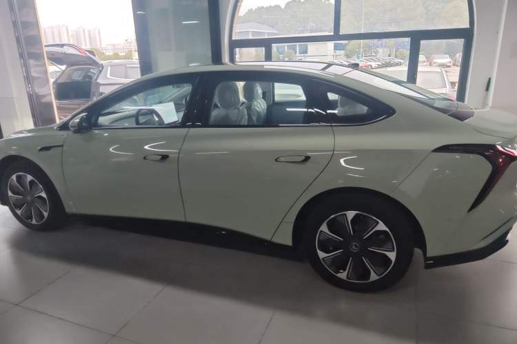 Used Hongqi Tiangong 05 2025 550 Smart Selection Left Side