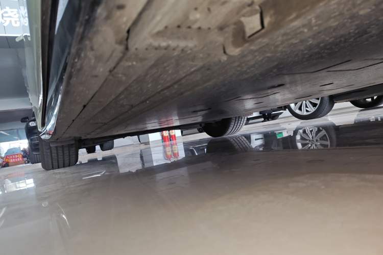 Used Hongqi Tiangong 05 2025 550 Smart Selection Right Side Sill