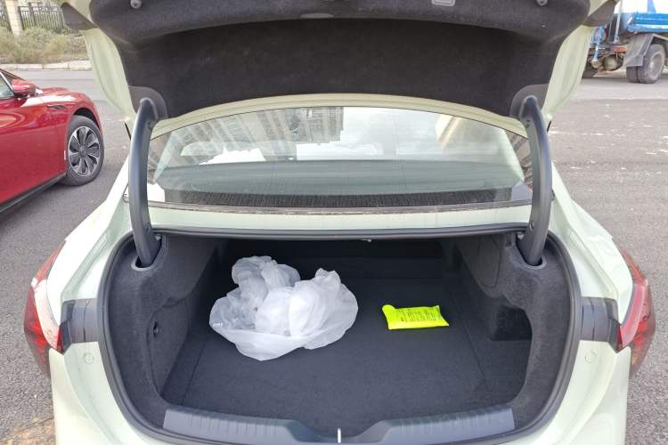 Used Hongqi Tiangong 05 2025 550 Smart Selection Trunk