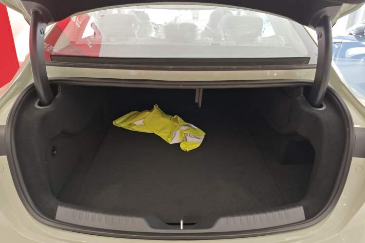 Used Hongqi Tiangong 05 2025 550 Smart Selection Trunk