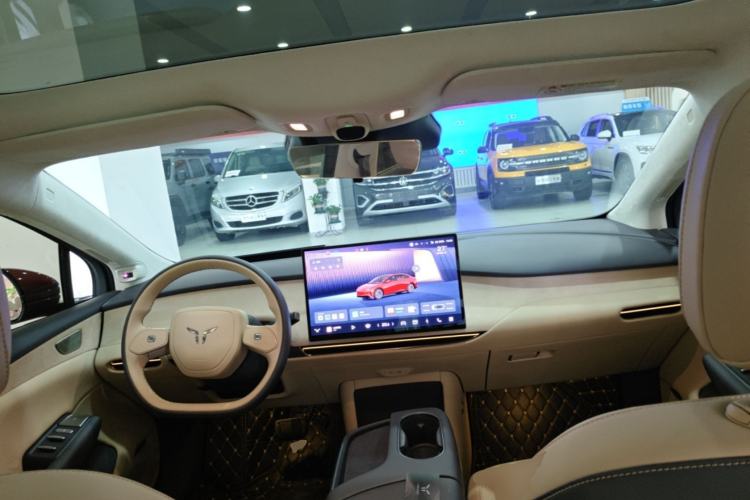 Used Hongqi Tiangong 05 2025 550 Smart Selection Center Console