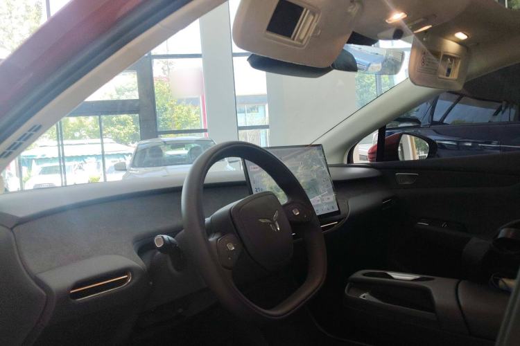 Used Hongqi Tiangong 05 2025 550 Smart Selection Center Console
