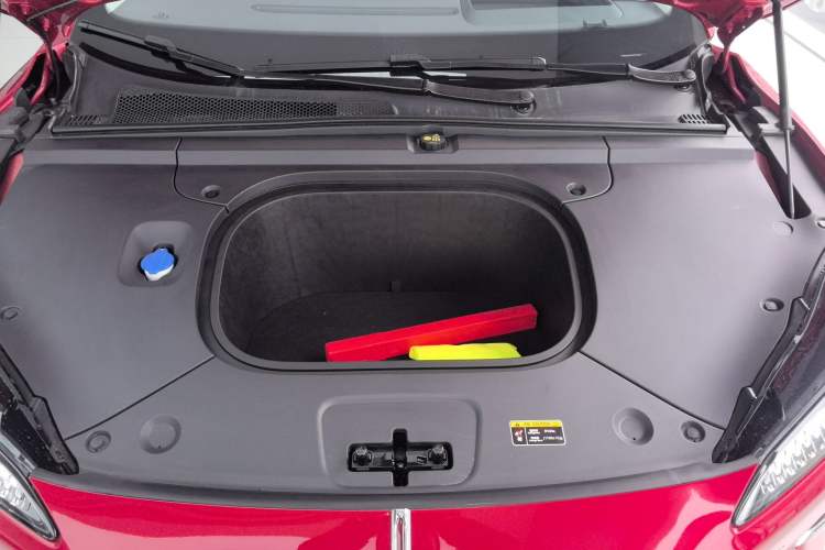 Used Hongqi Tiangong 05 2025 550 Smart Selection Engine Bay