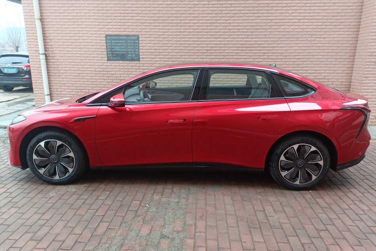 Used Hongqi Tiangong 05 2025 550 Smart Selection Exterior 3