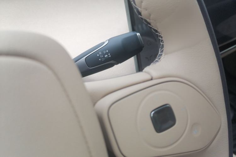 Used Hongqi Tiangong 05 2025 550 Smart Selection Gear Lever