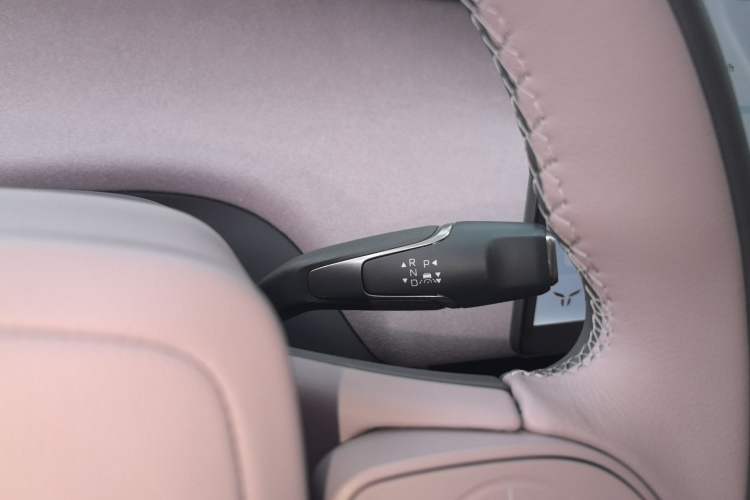 Used Hongqi Tiangong 05 2025 550 Smart Selection Gear Lever