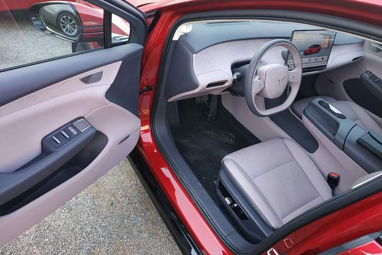 Used Hongqi Tiangong 05 2025 550 Smart Selection Interior 3