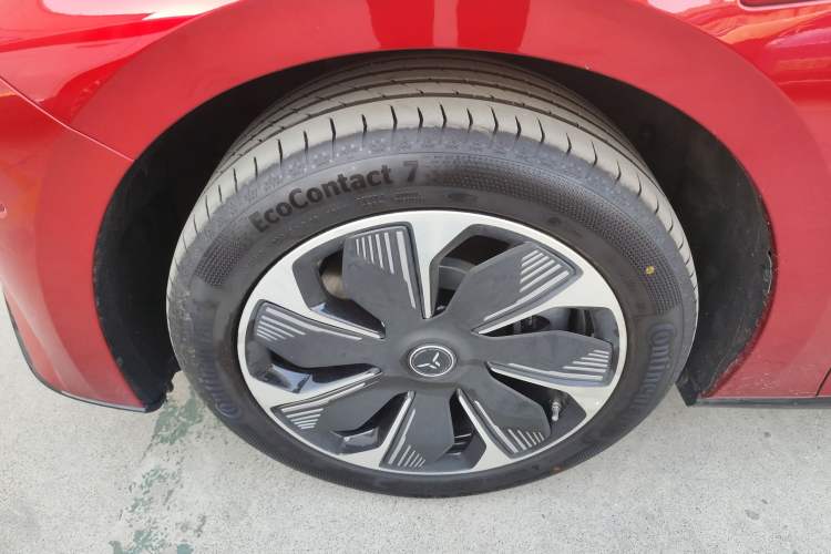 Used Hongqi Tiangong 05 2025 550 Smart Selection Left Front Wheel Hub