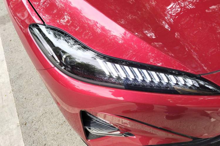 Used Hongqi Tiangong 05 2025 550 Smart Selection Right Front Headlight
