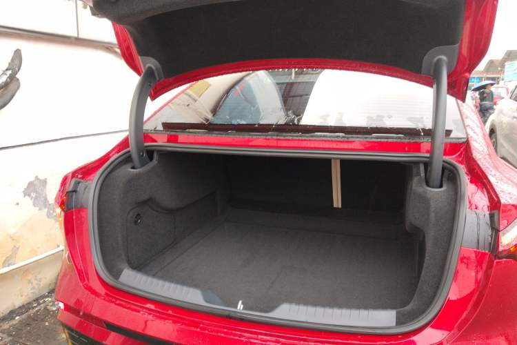 Used Hongqi Tiangong 05 2025 550 Smart Selection Trunk