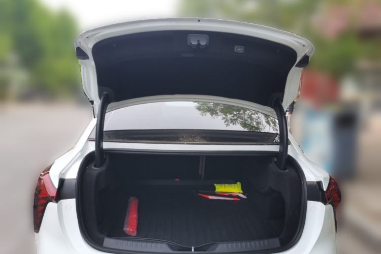 Used Hongqi Tiangong 05 2025 550 Edition Trunk