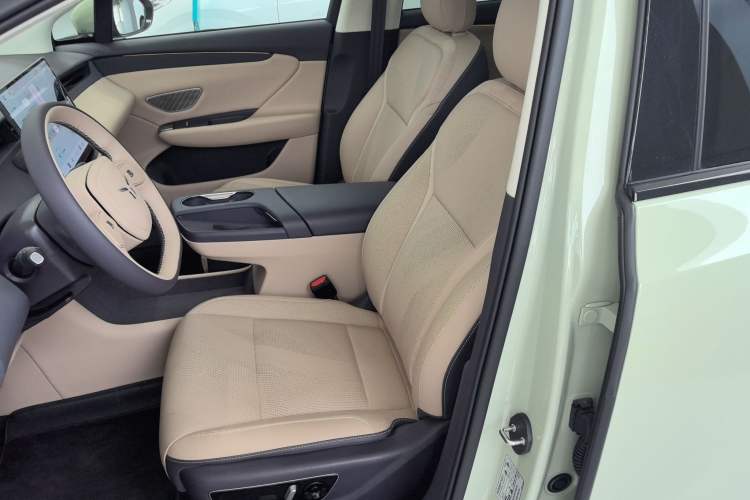 Used Hongqi Tiangong 06 2025 520 Smart Selection Edition Left Front Seat