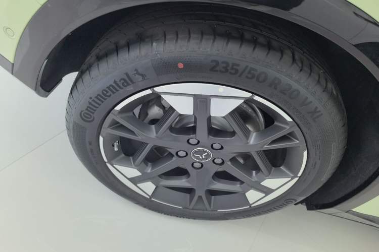 Used Hongqi Tiangong 06 2025 520 Smart Selection Edition Right Rear Wheel Hub