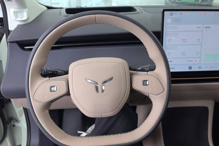 Used Hongqi Tiangong 06 2025 520 Smart Selection Edition Steering Wheel