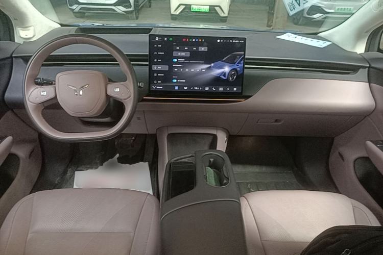 Used Hongqi Tiangong 06 2025 660 4x4 Smart Selection Edition Center Console