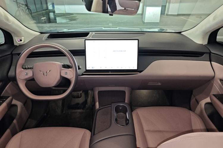 Used Hongqi Tiangong 06 2025 660 4x4 Smart Selection Edition Center Console