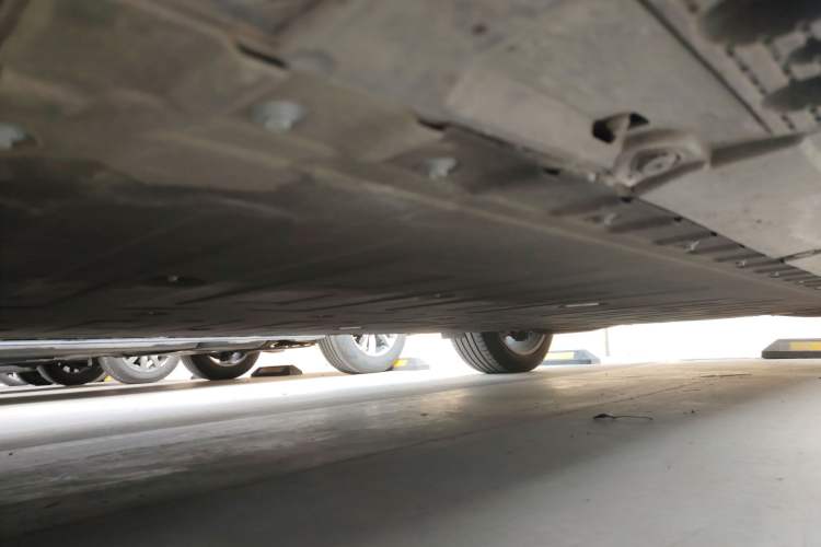 Used Hongqi Tiangong 06 2025 660 4x4 Smart Selection Edition Chassis Front Left