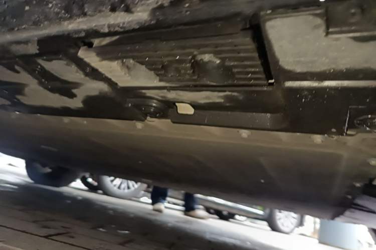 Used Hongqi Tiangong 06 2025 660 4x4 Smart Selection Edition Chassis Front Right