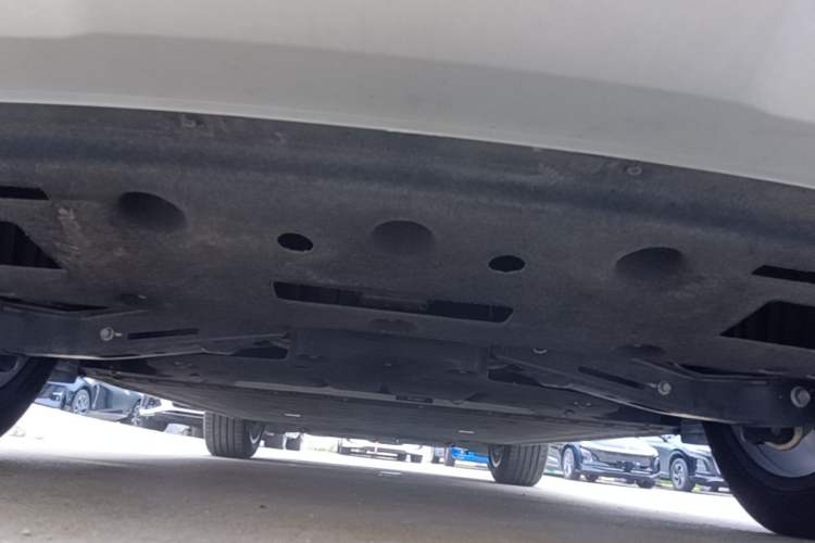 Used Hongqi Tiangong 06 2025 660 4x4 Smart Selection Edition Chassis Rear