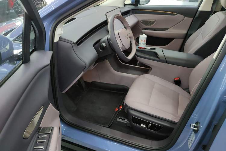 Used Hongqi Tiangong 06 2025 660 Four-Wheel Drive Version Driver Seat