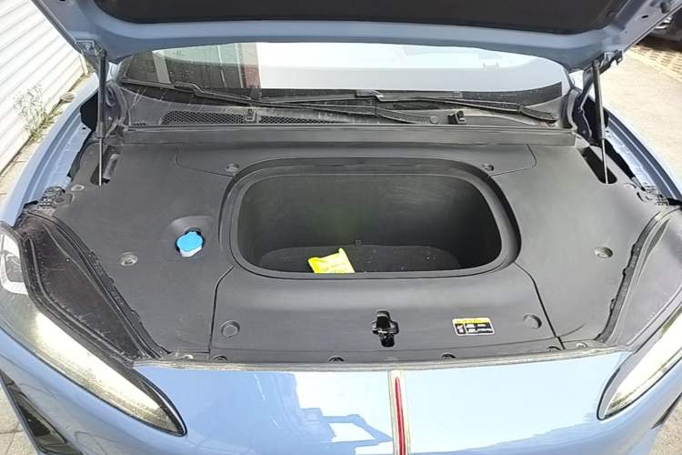 Used Hongqi Tiangong 06 2025 660 4x4 Smart Selection Edition Engine Bay